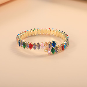 Bracelet Marquise en Zircon pour Femme, en Alliage de Cuivre avec Sertissage Clos, Bijou de Soirée Scintillant, Bracelet Rigide en Cristal, Tendance et Luxe Léger - Product Image 2