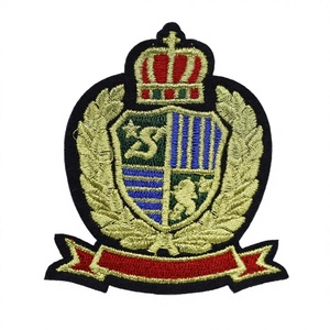 Écusson triangulaire 3D en PVC souple, motif sceau sacré en relief, tendance internationale, 6,9x6,9 cm, pour vêtements - Product Image 3