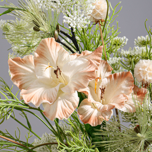 Fiori Artificiali Verdi e Ceramica Bianca in Stile Moderno, Realizzati a Mano per Decorare Elegantemente Hotel, Appartamenti o Ville - Product Image 5