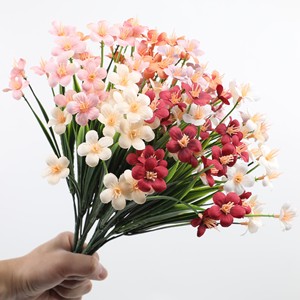 Bouquet de marguerites et de camélias artificiels Guanyi en plastique, accessoires de décoration pour mariage et maison, moulage par injection, origine Chine AHB2210-140-5 - Product Image 3