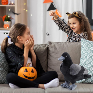 Peluche Corbeau Noir Créatif en Gros, Jouet en Coton Ultra Doux, Mignonne Poupée Corbeau pour Fête d'Halloween, Décoration Maison, Personnalisation OEM - Product Image 3