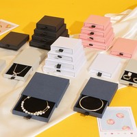 Boîte d'emballage de bijoux en carton personnalisée de style tiroir avec insert en éponge pour collier, bracelet, bague