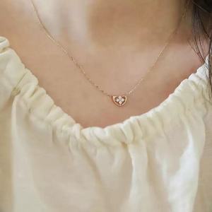 Collana con Ciondolo a Cuore Traforato in Argento Sterling 925 con Zirconi Bianchi e Quadrifoglio Placcato Oro 18k, Alla Moda per Regalo Donna - Product Image 4