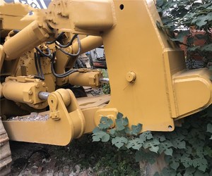 Bulldozer Usado Japonés D8N/D8k con Capacidad de Aplicación de Aserrín de 4.3m y Alta Eficiencia Operativa - Product Image 3