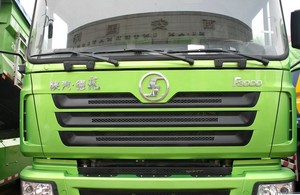 รถบรรทุกหนัก SINOTRUCK F3000 40 ตัน 8x4 ดีเซล ยูโร 5 เกียร์ธรรมดา สำหรับงานก่อสร้างในเมืองและขนส่งดิน - Product Image 6