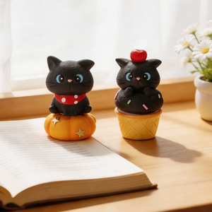 Figura de Gato Yu Mo, Coleccionable de Resina, Caja Sorpresa Giratoria, Juguete de Regalo para Decoración del Hogar - Product Image 1