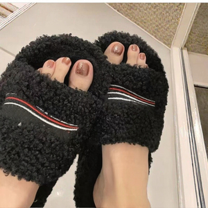 Sandalias de tacón cálidas de invierno para mujer, con plataforma y punta abierta, tipo pantufla, con bordado y forro de piel sintética - Product Image 5