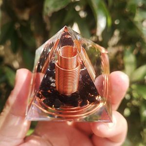Pyramide verticale d'énergie orgonique avec bobine de cuivre et copeaux de cristal, artisanale, style Art Déco, pour la guérison et la décoration de la maison et du bureau |   Baptême Anniversaire - Product Image 5
