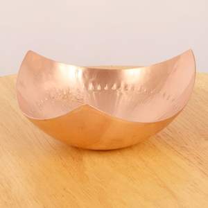 Bol à salade de service de fruits en métal cuivre poli or triangulaire rond et pièce polie et de haute qualité et emballage monobloc - Product Image 3