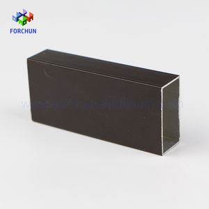 Perfiles de tubos de <span class=keywords><strong>aluminio</strong></span> marrón 40X20 50X25 80X40 Tubos de <span class=keywords><strong>aluminio</strong></span> rectangulares Extrusión 150X50 Tubos de <span class=keywords><strong>aluminio</strong></span> cuadrados - Product Image 3