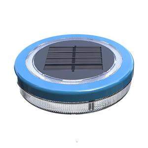 Lumière de piscine LED flottante rechargeable RGB IP68, lumière de piscine solaire - Product Image 1