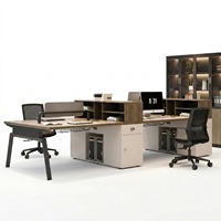 Postes de travail de luxe pour personnel de bureau : cloisons acoustiques, bureaux informatiques pour espaces de coworking et de travail en équipe en open space