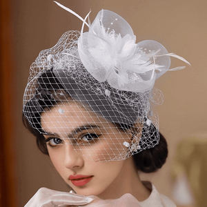 Chapeau de <span class=keywords><strong>Mariage</strong></span> Charmant et Élégant <span class=keywords><strong>avec</strong></span> Fleur en Résille Colorée, Coiffe en Plumes Polyvalente pour Accessoire Cheveux de Fête Femme - Product Image 1