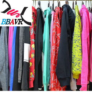 Vêtements de sport d'hiver d'occasion Gracer en gros en balles - Polyester/Coton de seconde main unisexe S-XXXL - Product Image 4