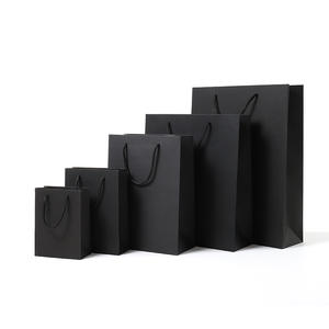Sac en papier noir de luxe personnalisé avec logo pour emballage de vêtements de marque, idéal pour le commerce de détail - Product Image 2