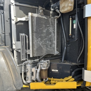 รถขุดขนาดเล็ก Komatsu PC40MR มือสอง 4 ตัน ของแท้จากญี่ปุ่น ชั่วโมงการใช้งานต่ำ รถขุดไฮดรอลิกแบบตีนตะขาบสำหรับขาย - Product Image 5