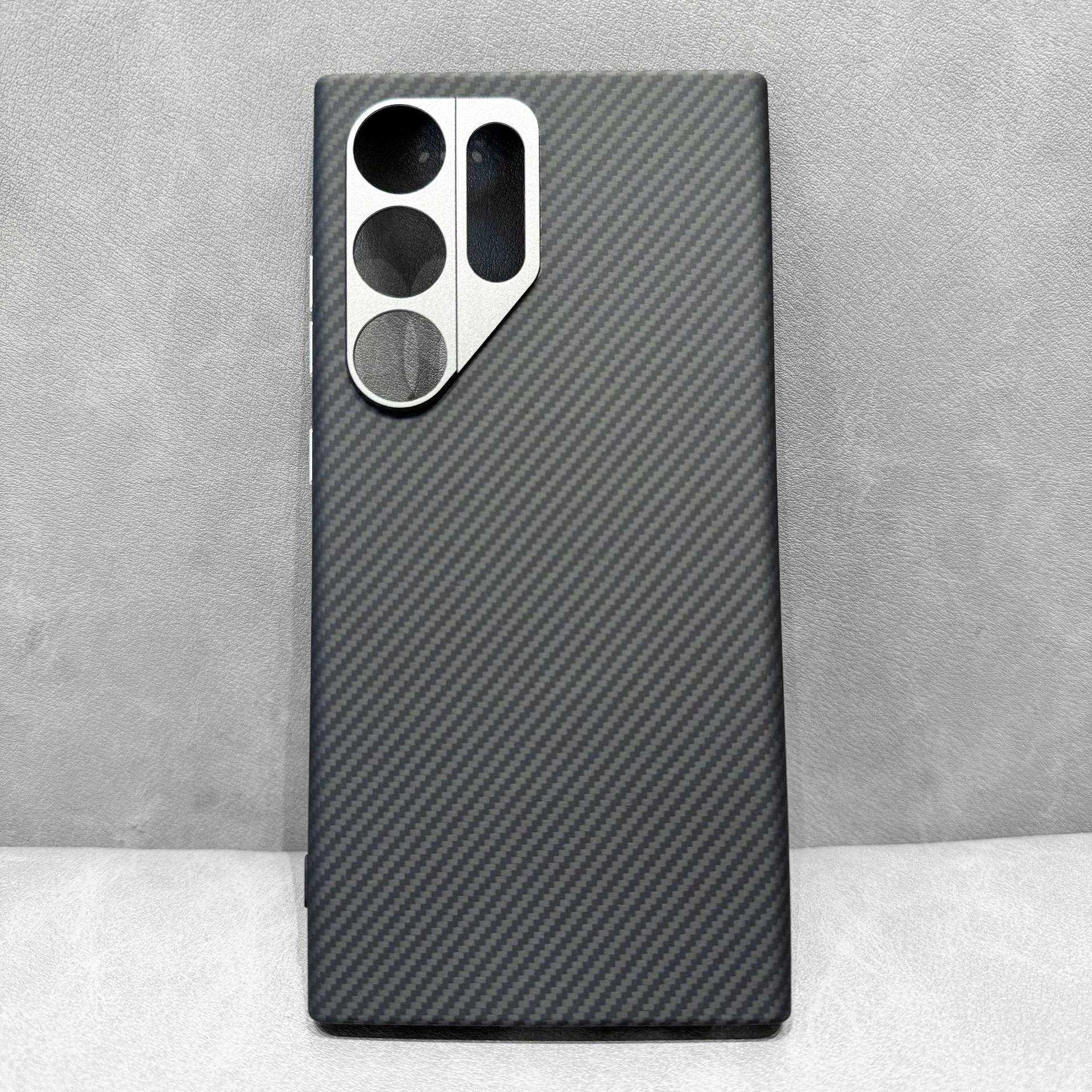 สีเทาเข้ม