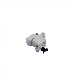 สำหรับตัวกระตุ้นล็อคฝากระโปรงท้ายรถโฟล์คสวาเกน รุ่น 3B5827061B ระบบล็อคกลางแบบควบคุมด้วยมือ ทำจากพลาสติก - Product Image 4