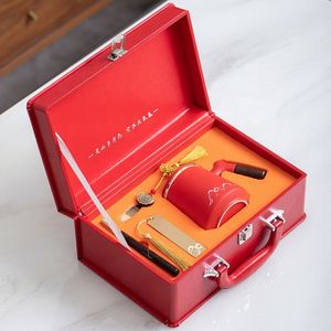 Ensemble cadeau d'affaires promotionnel exquis avec carnet, mug, marque-page et stylo – Articles souvenirs pour événements du Nouvel An - Product Image 1