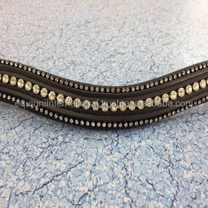 Diadema acolchada suave de cuero para caballo con cadena de cristales de una sola fila en el interior, accesorio ecuestre premium para exhibiciones. - Product Image 1