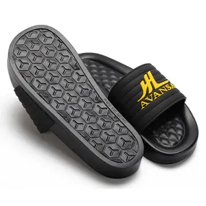 Henghao 2023 New Design Custom Slides Slippers Sport Outsoles Slippers Slides Soft Flat Sandals Cosy Slide Slipper