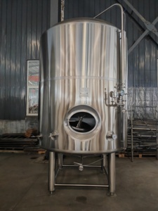 Équipement complet <span class=keywords><strong>de</strong></span> brassage <span class=keywords><strong>de</strong></span> <span class=keywords><strong>bière</strong></span> en acier inoxydable SUS304, cuve <span class=keywords><strong>de</strong></span> fermentation automatique - Product Image 2