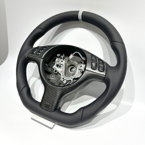 Pour <span class=keywords><strong>E46</strong></span> M5, <span class=keywords><strong>volant</strong></span> de voiture sport en <span class=keywords><strong>cuir</strong></span> véritable <span class=keywords><strong>à</strong></span> 3 branches avec finition mate, compatible avec les modèles E92/E90/E91/<span class=keywords><strong>E46</strong></span>/E81/E84 - Direct usine - Product Image 4