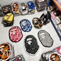 Tapis personnalisé imprimé Bear Bape, découpe précise, motif dessin animé, tapis de salon irrégulier sur mesure, décoration intérieure