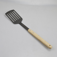 Ensemble d'outils de barbecue en acier inoxydable avec manche en bois
