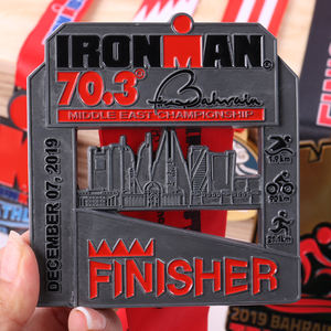 Medalla de metal esmaltado suave del Consejo de seminarios dorado personalizado deslizante personalizado al por mayor con cintas - Product Image 5