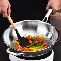 Wok à fond plat en acier inoxydable composite à cinq couches, poêle antiadhésive sans revêtement, compatible induction, design moderne et minimaliste