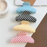 CHUJIAN Pinces à cheveux en acrylique rayées aux couleurs vives, pinces requin tendance à rayures néon, accessoires de mode pour femmes