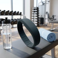 Pulsera de Silicona Impermeable con Etiqueta NFC RFID Clásica 1K/215/216 de 13.56MHz Personalizada para Control de Acceso a Hoteles