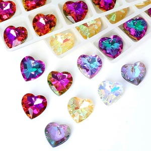 12 pièces/sac, perles en cristal en forme de cœur de 14 mm, effet <span class=keywords><strong>aurore</strong></span> boréale, trou unique, fournitures pour la fabrication de bijoux DIY - Product Image 2