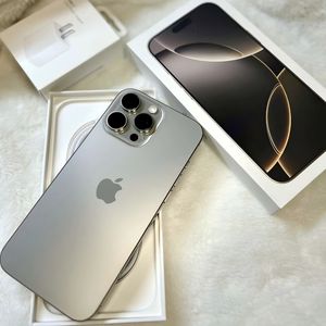 Nuovo 2026 Prezzo Basso Ingrosso Originale A+<span class=keywords><strong>iPhone</strong></span> 16 Pro Max Smartphone Usato con Scatola Sigillata - Product Image 1