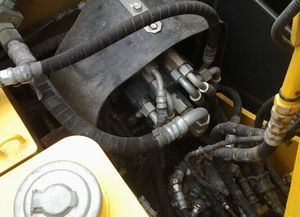 Komatsu Engine 6Ton Rubber <b>Track</b> Mini Excavator Used komatsu Excavator PC60 Used Komatsu Excavator EMC Certified - Product Image 4