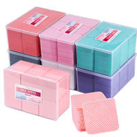 Boîte de 1080 mini-lingettes carrées et tampons de coton non pelucheux pour le retrait des vernis à ongles, idéales pour les salons de manucure et le bricolage.