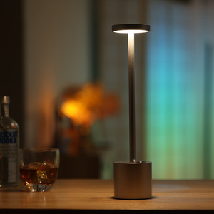 Nhà Sản Xuất Thiết Kế Hiện Đại Pin Nhà Hàng Trang Trí Nội Thất Sang Trọng Khách Sạn Di Động Cảm Ứng Ánh Sáng Ban Đêm Có Thể Sạc Lại LED Bảng Đèn Không Dây - Product Image 5