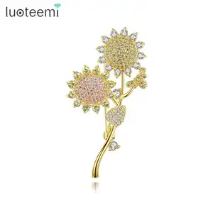 LUOTEEMI Elegante süße koreanische Blume drehbare Brosche Sonnenblume Bunte CZ Brosche Pins für Frauen