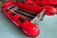 Bateau pneumatique à coque en aluminium UT420 de couleur rouge, en Hypalon, 420 cm
