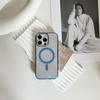 Transparente Handyhülle in Eisfarben mit Metallringknöpfen für iPhone 15 und iPhone 15 Pro Max, hochtransparent, ab Werk im Großhandel erhältlich.