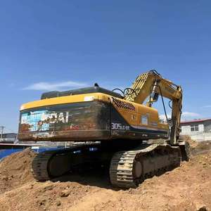 Excavadora de cadenas Hyundai 305LC-9T con motor Cummins, alta eficiencia operativa, 32100 kg, motor, caja de cambios, bomba, modelo 2020 - Product Image 1