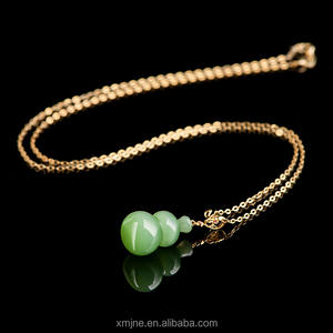 Colgante de Jade Natural Verde Espinaca de Grado A Certificado, Jade Verde Hotan, Calabaza 3D, Hebilla de Oro de 18K con Incrustaciones de Rubí - Product Image 4