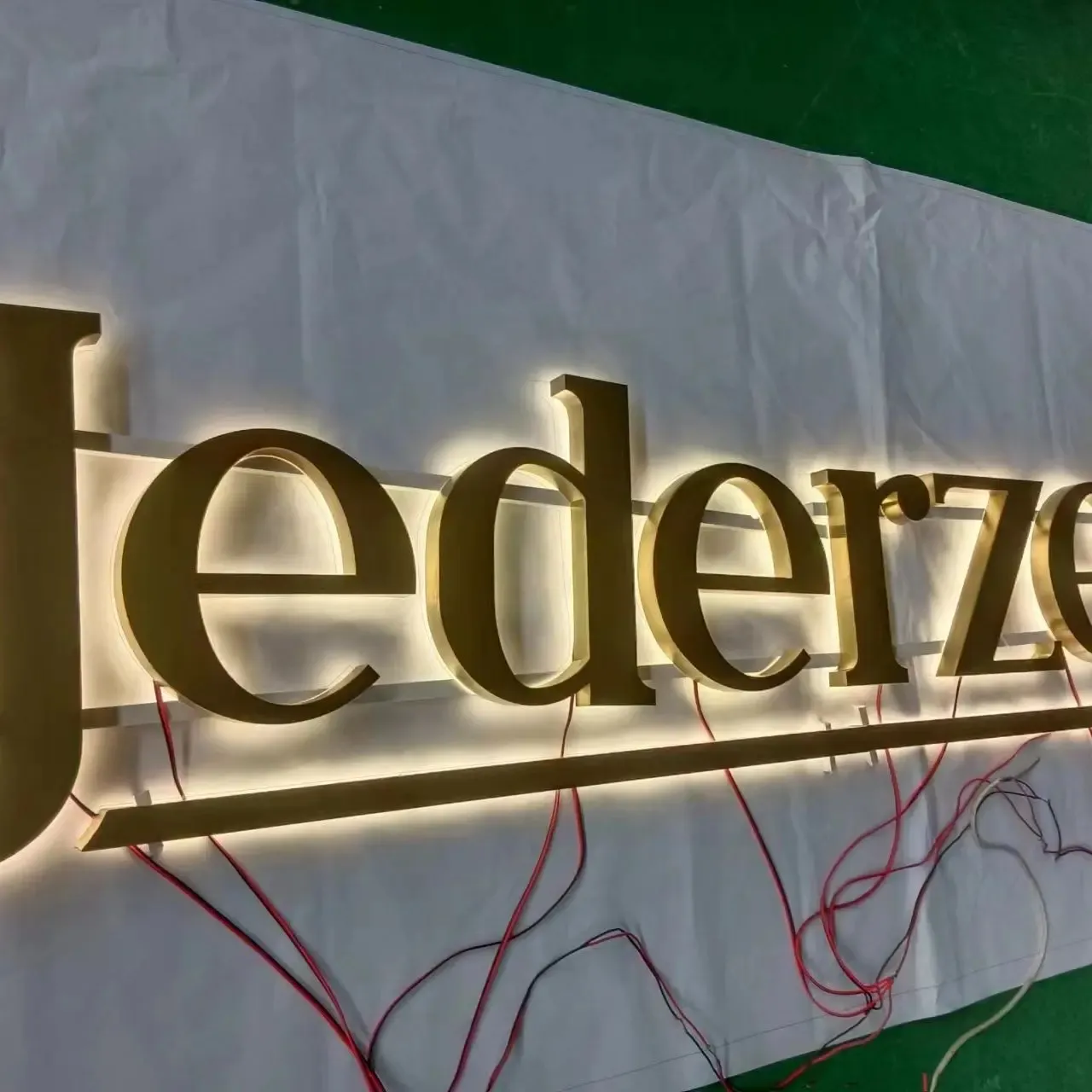 Groothandel Op Maat Gemaakte Rgb Backlit Restaurant Bewegwijzering 3d Borden Led Kanaal Letterborden Buiten Billboard Achtergrondverlichting