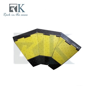 ทางลาดยางป้องกันสายเคเบิลสำหรับงานกลางแจ้ง ใช้สำหรับถนนและเวที - Product Image 1