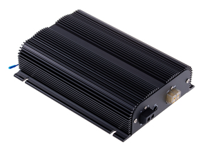 Amplificador de Audio para Auto Digital Clase D de 4 Canales, Diseño de Disipador de Calor de Aluminio Negro, Alta Potencia - Product Image 2