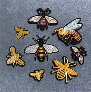 Badge brodé personnalisé pour T-shirt, appliques de vêtements, logo sur mesure, patch brodé abeille à coudre pour chapeau et sac - Product Image 1