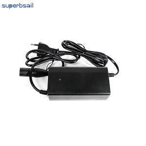 Cargador <span class=keywords><strong>Engwe</strong></span> 54.6V 2A 1+2- para Batería de Litio <span class=keywords><strong>Engwe</strong></span> EP-2 Pro, Cargador Rápido para Bicicleta Eléctrica, Repuestos para Bicicleta Eléctrica - Product Image 1
