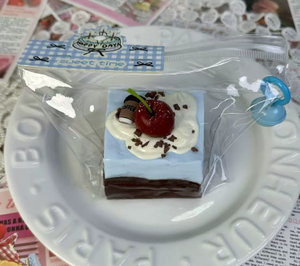 Nouveauté 2025 : Série de jouets à presser unisexes en silicone de qualité alimentaire, ultra-moelleux et collants, motif gâteau au sel marin réaliste, inspirés des desserts, très tendance - Product Image 2