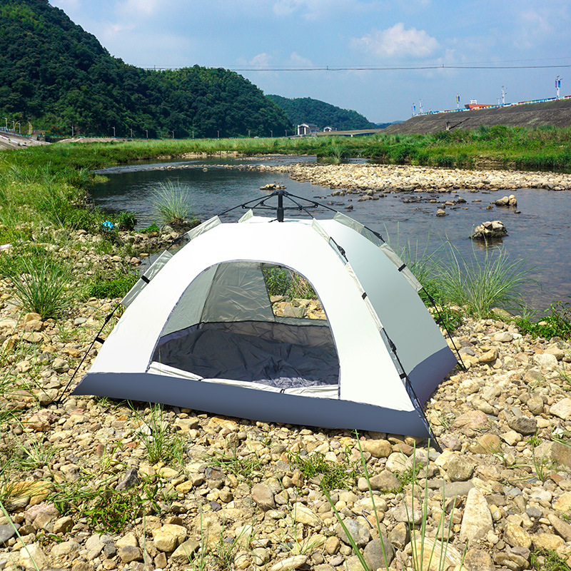 สีขาวนวล